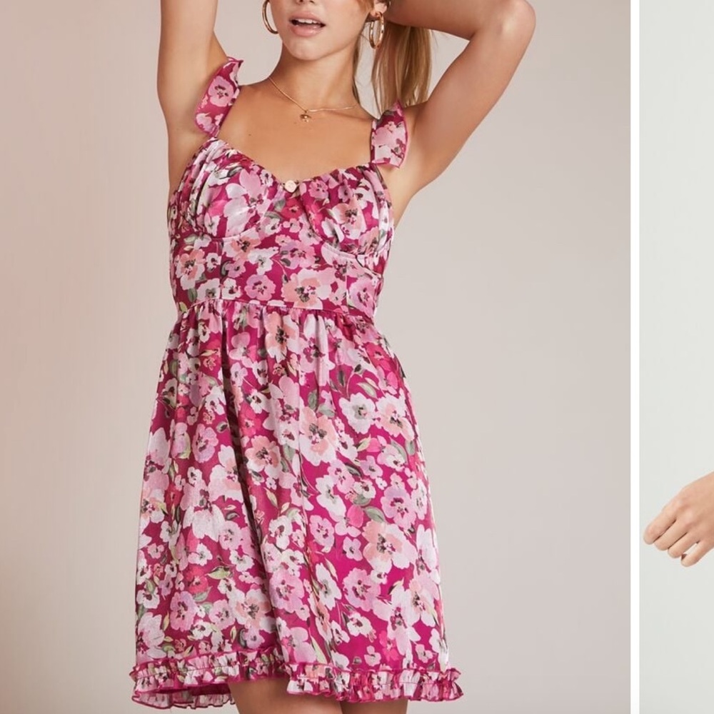 Forever 21 pink floral print ruffle strap mini dress sweetheart neckline size S